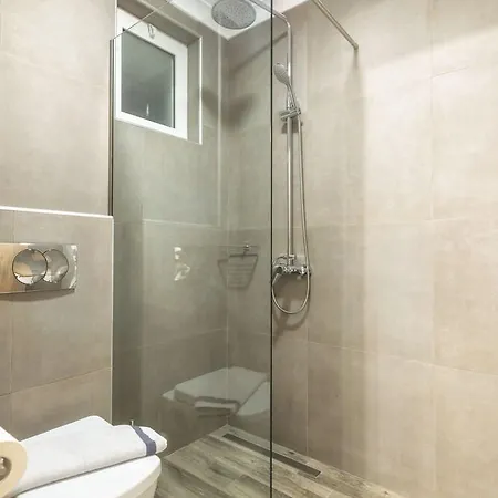Bed & Breakfast White Canvas Boutique