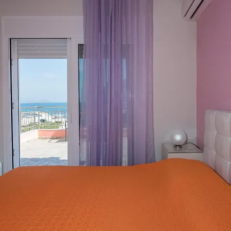 Danae - 100m From Beach, By Zantewize Villa *