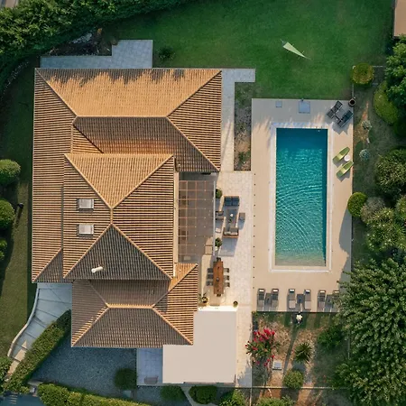 La Curva Villa *