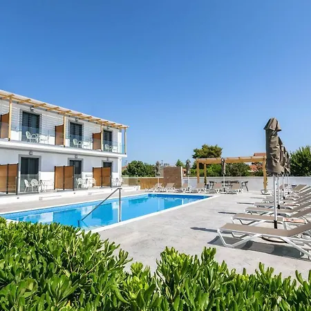Bed & Breakfast White Canvas Boutique 3*