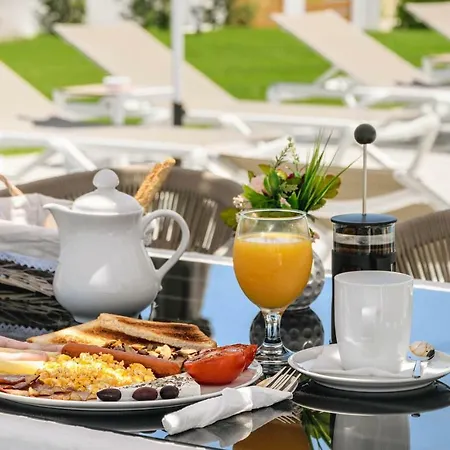 White Canvas Boutique Bed & Breakfast 3*