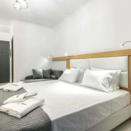 White Canvas Boutique 3* Laganas