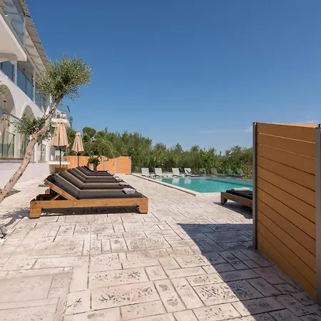 Litore Luxury Living Hotel 2*