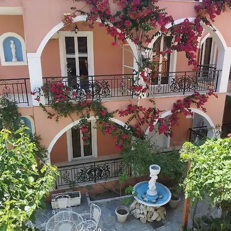 Aparthotel Delfini 2