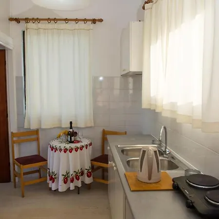 Apartment Cleopatra Laganas