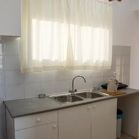 Cleopatra Apartment