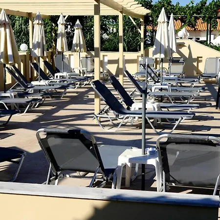 Jannos Aparthotel