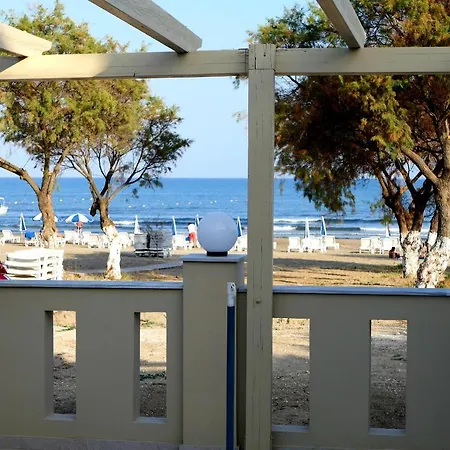 Jannos Aparthotel *