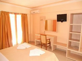 Club Zante Plaza 3* Laganas