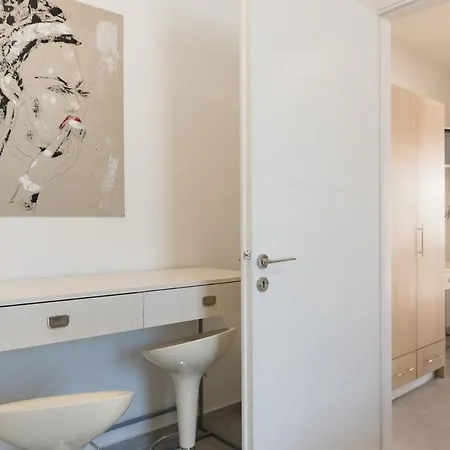 Dion Apartment