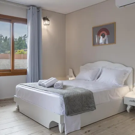 Villa Aqua - Stone