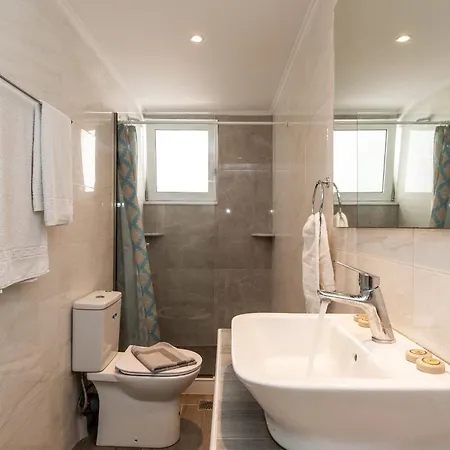 Mentikas Studios Apartment Laganas
