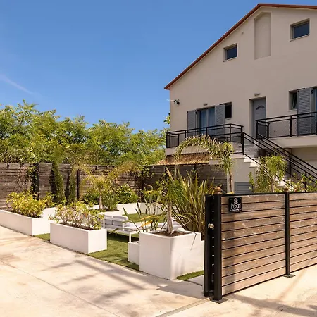 Pearl Luxury Living Apartment Laganas