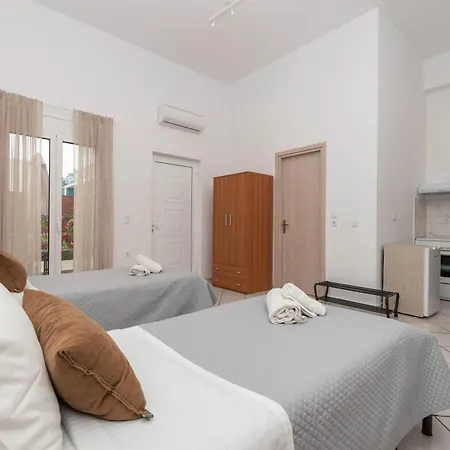 Apartment Dora's Laganas