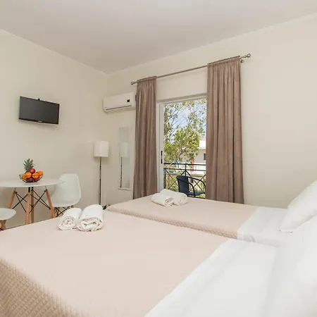Apartment Dora's Laganas