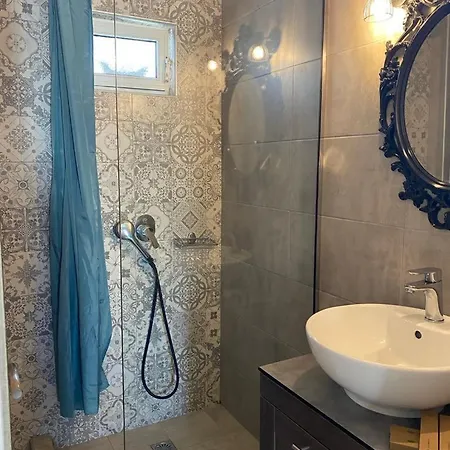 Apartment Kallas