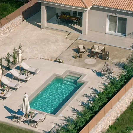 Villa Nicoldia Laganas