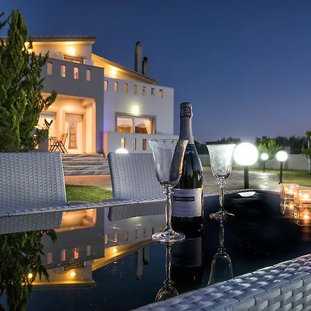 Villa Astarte Muthee Laganas