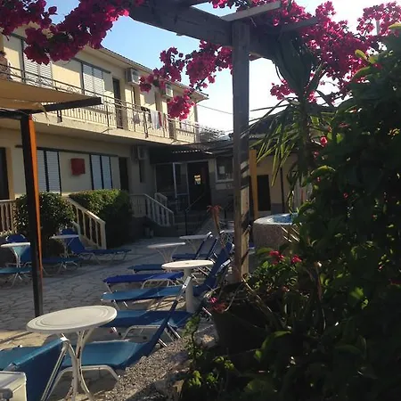 Bed & Breakfast Liris Studios