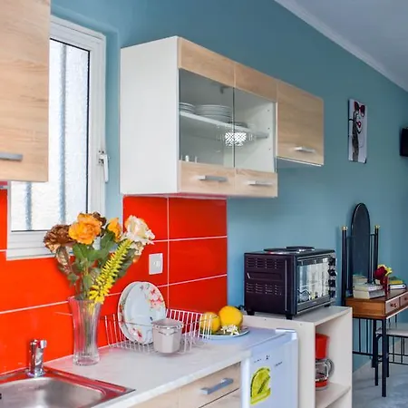 Apartment Brunswick Units Near Lagana Beach *