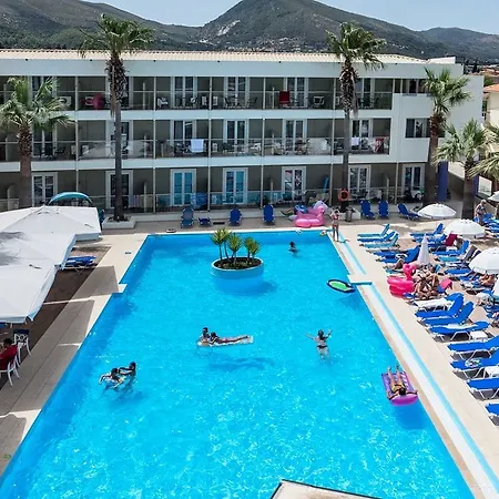Hotel White Olive Premium Cameo Agios Sostis 4*