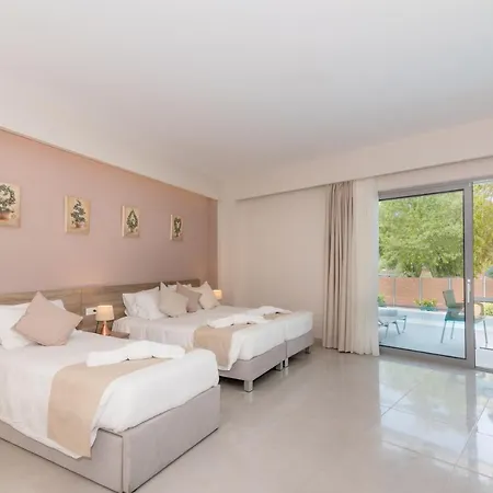 Poseidon Hotel 3*