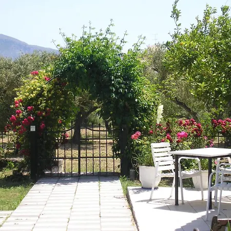 Akropolis Aparthotel