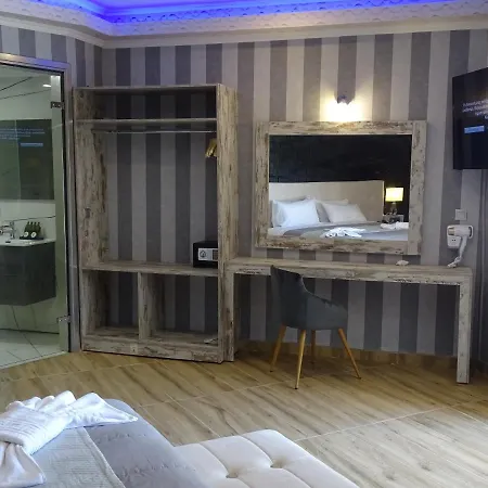 Garden Palace Hotel 4*