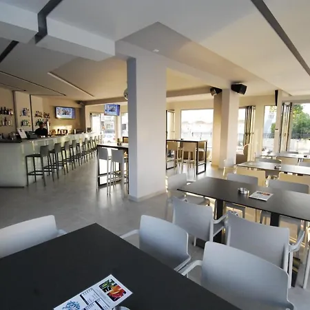 Bozikis Hotel *