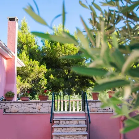 Doliva Estate Villa *