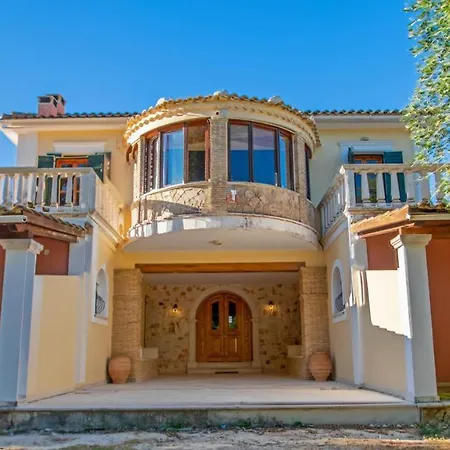 Doliva Estate Villa *
