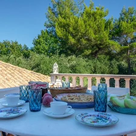 Doliva Estate Villa