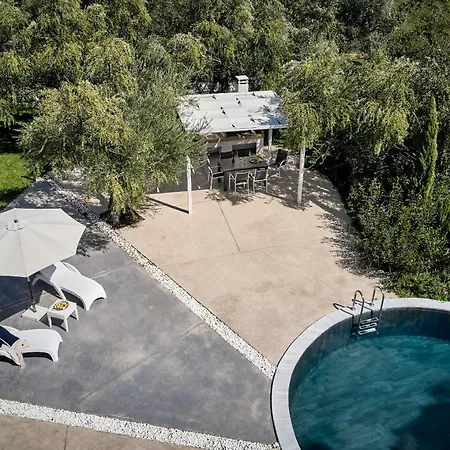 Matina Villa Laganas
