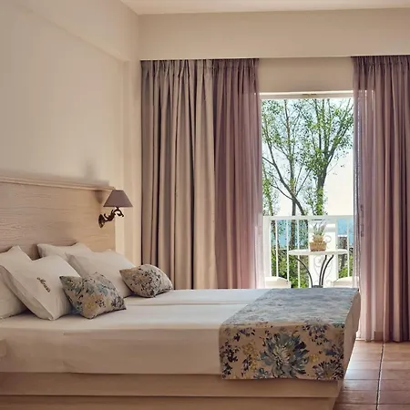 Nemesis Aparthotel Laganas
