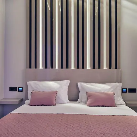 Savvas & Joanna Boutique Apartment