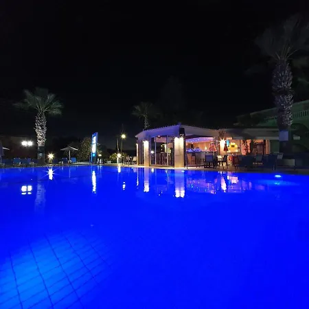 Vivian Hotel 2*