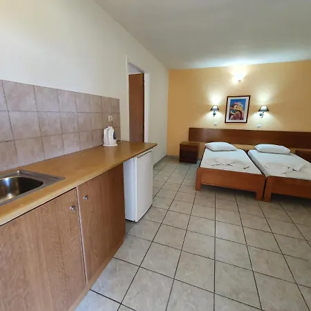 Aparthotel Vivian Hotel Laganas