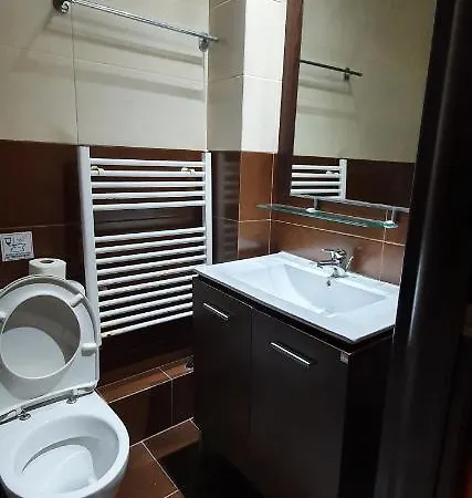 Vivian Hotel 2*