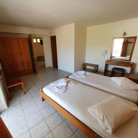Vivian Hotel Laganas