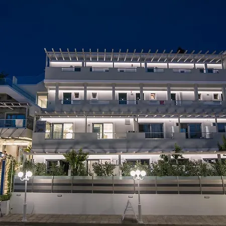 Denise Hotel