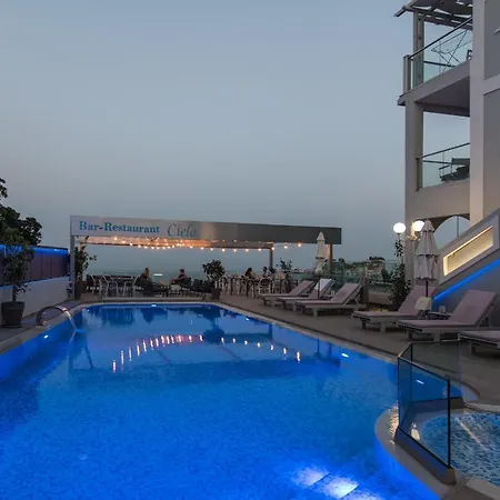 Denise Hotel