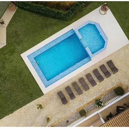 Apartment Paradise &
