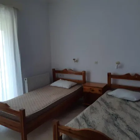 Angela Apartment Laganas