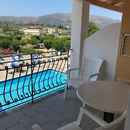 Village & Family Aparthotel 3*