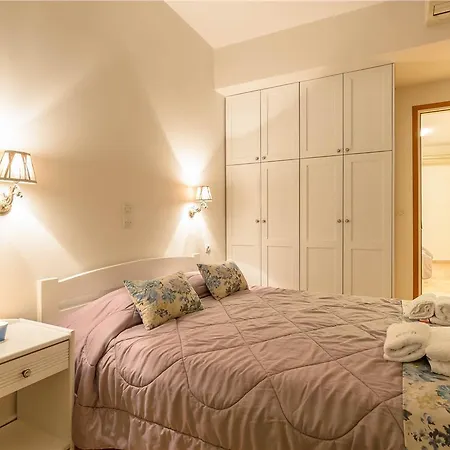 Nemesis Aparthotel 3*