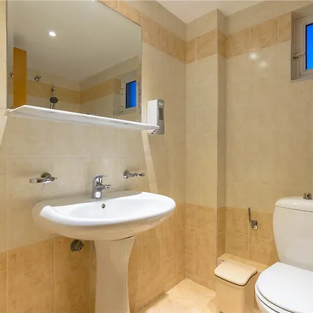 Aparthotel Nemesis