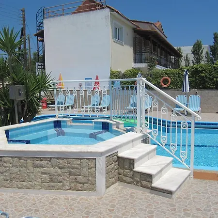 Acapulco Marinos Apartments- Adults Only