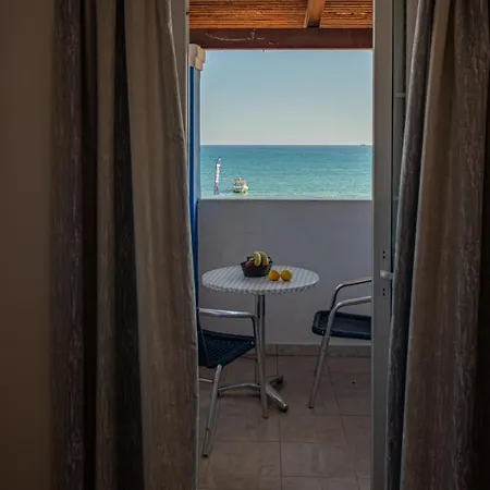 Bluewaves Aparthotel