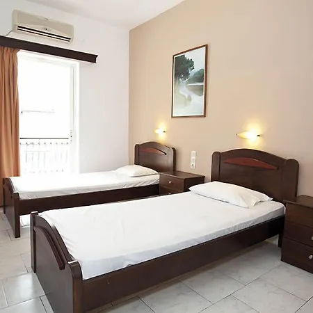 Perkes Complex 3*