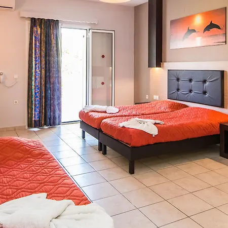 Garden Palace Hotel 4*